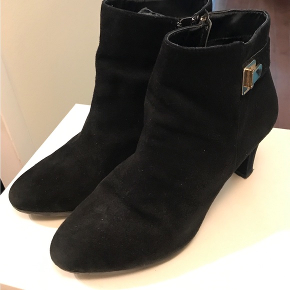 Anne Klein Black Suade Boots 8M 3” HEEL PREOWNED Gold toned accents - Picture 6 of 7